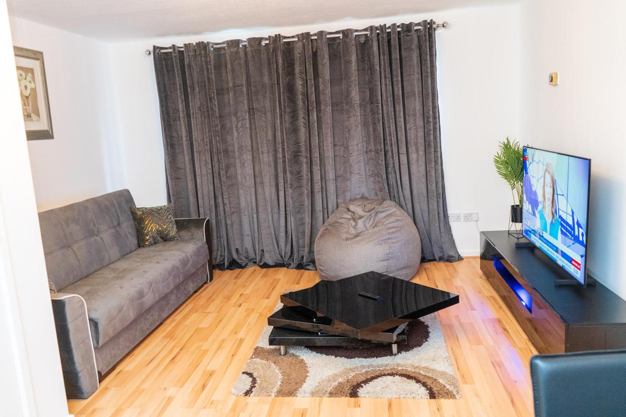 فيلا Cosy 2 Bed With Parking Near Piccadilly, Etihad Stadium And Coop Live Sleeps Up To 5 مانشستر المظهر الخارجي الصورة